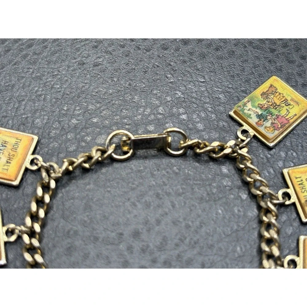 VTG 10 Commandments Holographic Lenticular Charm Bracelet Christian Gold Tone